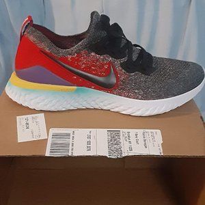 NIKE REACT SIZE 11